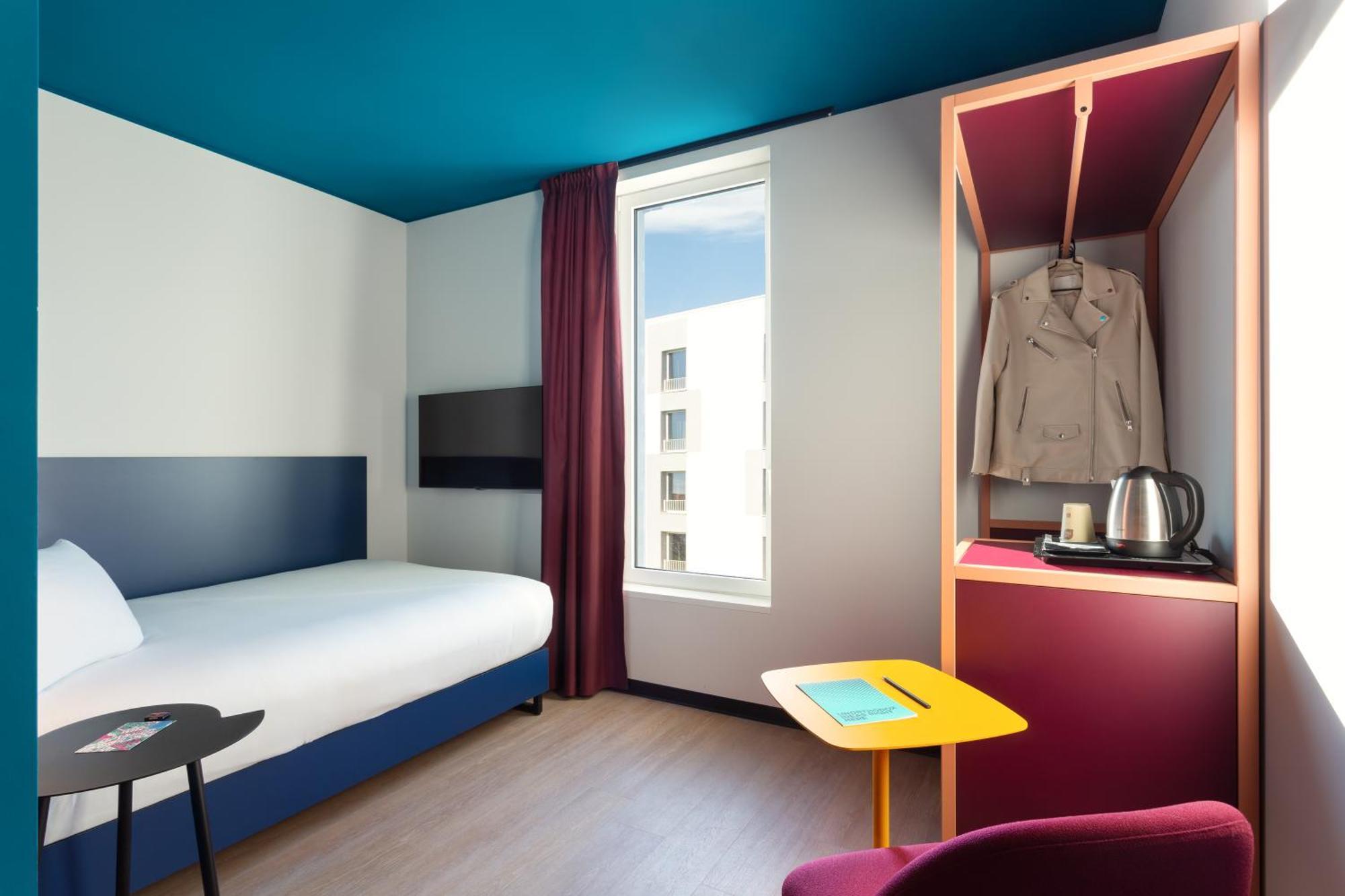Cx Milan Nom Hostel Buitenkant foto